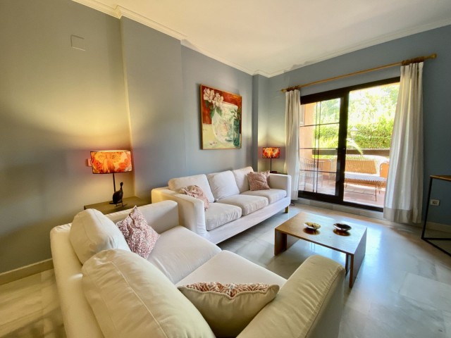 Huoneisto, Hacienda del Sol, R5371354