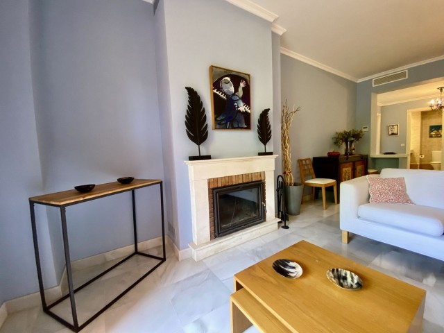 Huoneisto, Hacienda del Sol, R5371354