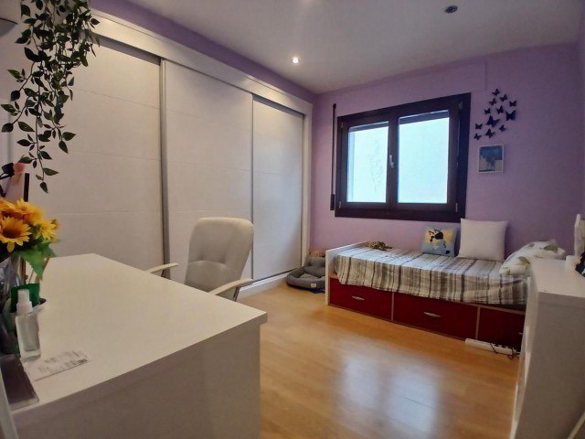 Villa avec 4 Chambres  à Los Pacos