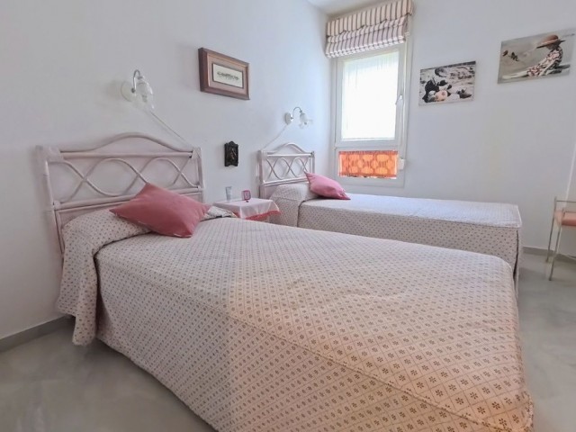 Huoneisto, La Carihuela, R5350096