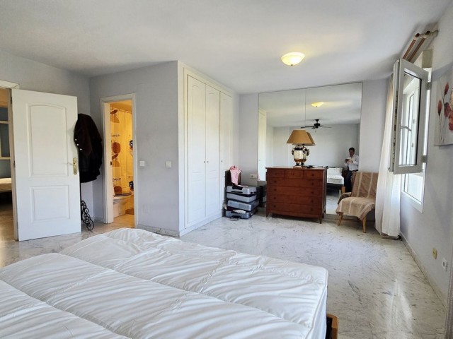 3 Bedrooms Apartment in Nueva Andalucía