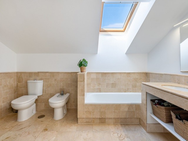 5 Bedrooms Villa in Torremuelle