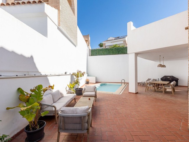 5 Bedrooms Villa in Torremuelle