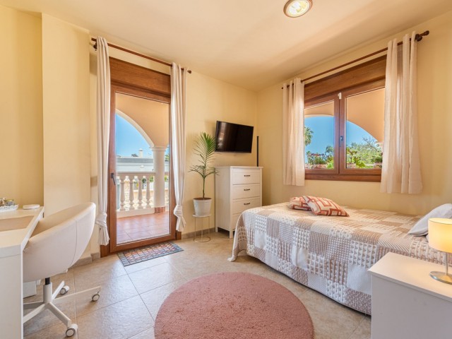 4 Soveroms Villa i Sierrezuela