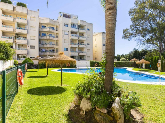 Huoneisto, Costabella, R5386711
