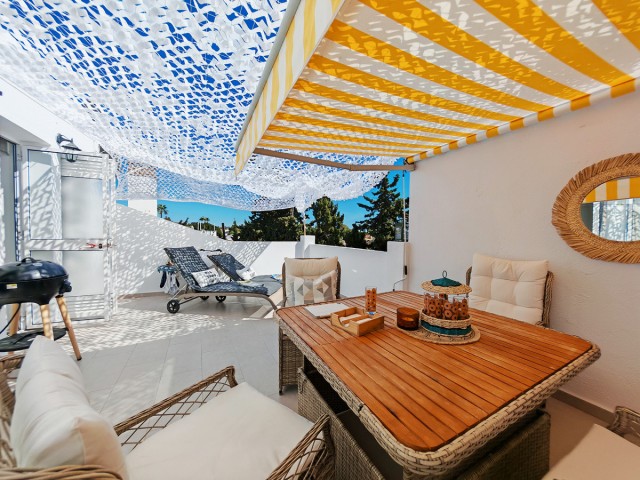 Appartement avec 3 Chambres  à Costabella