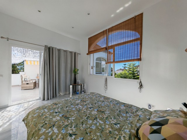 Appartement avec 3 Chambres  à Costabella