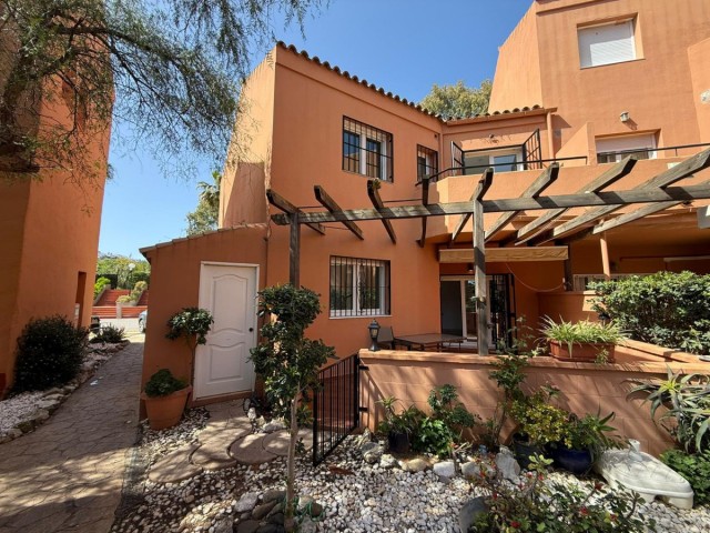 Villa avec 4 Chambres  à Manilva