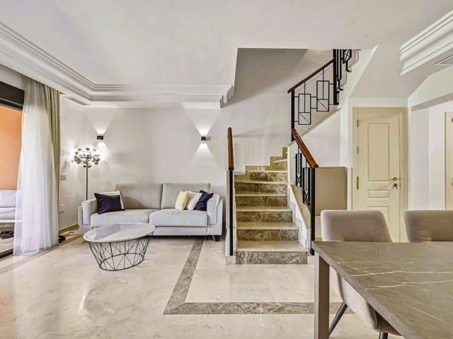 Maison mitoyenne avec 2 Chambres  à Bahía de Marbella