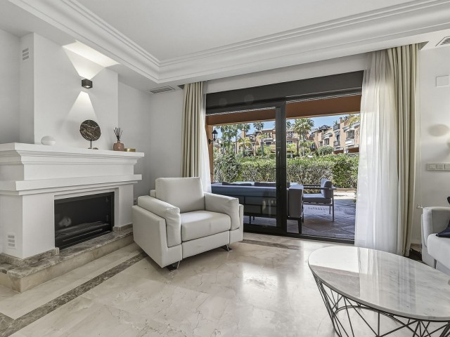 Maison mitoyenne avec 2 Chambres  à Bahía de Marbella