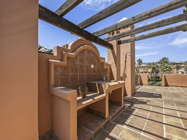 Maison mitoyenne avec 2 Chambres  à Bahía de Marbella