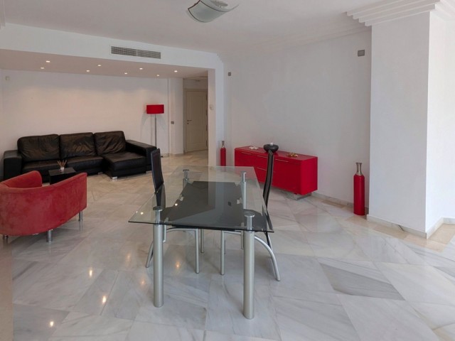 Apartment, Aloha, R5388007