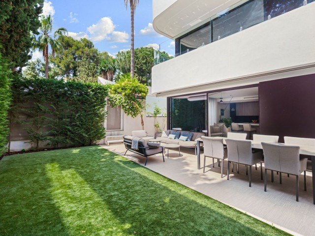 2 Bedrooms Apartment in Marbesa