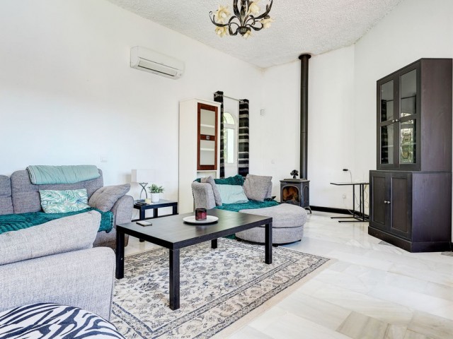 4 Schlafzimmer Villa in Sierrezuela