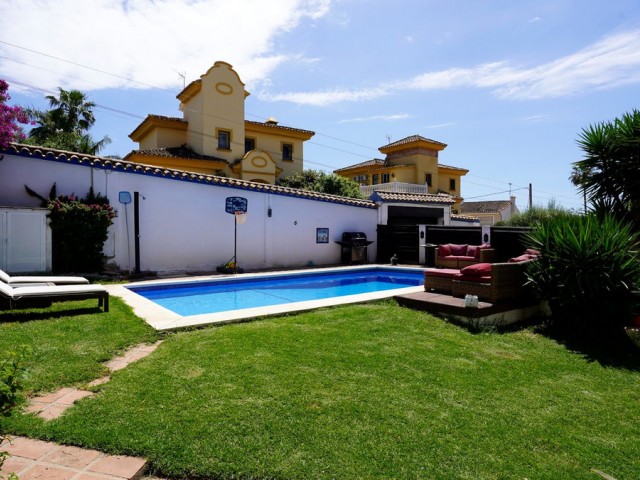 4 Schlafzimmer Villa in Sierrezuela