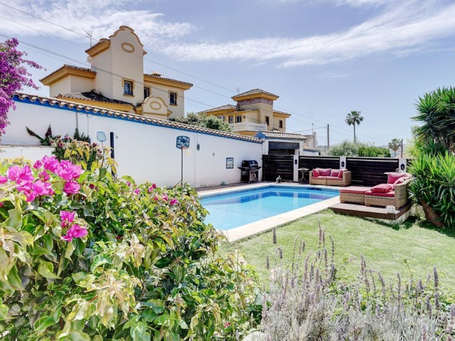 4 Schlafzimmer Villa in Sierrezuela