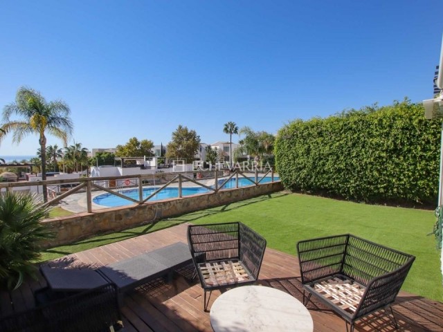 Maison mitoyenne, Santa Clara, R5388349