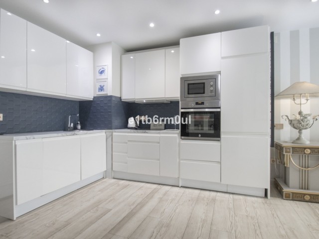 Apartment, The Golden Mile, R5389318