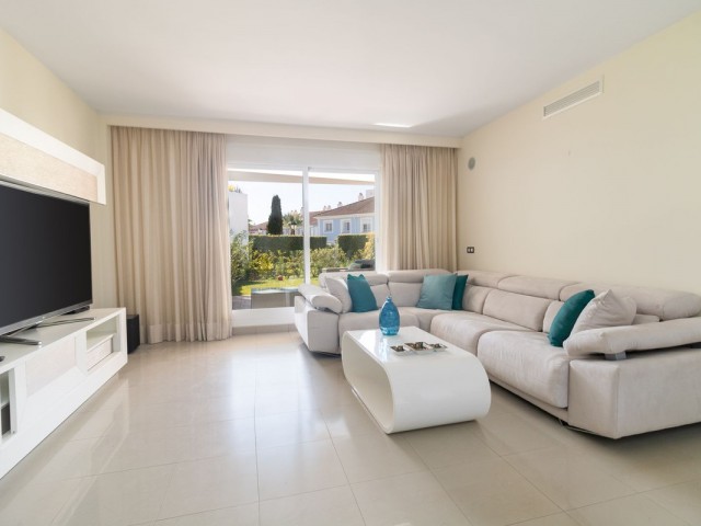 2 Bedrooms Apartment in El Paraiso