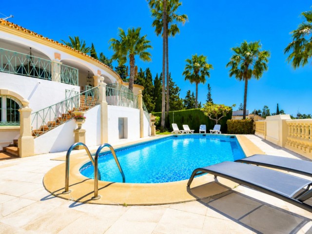 Villa avec 6 Chambres  à Hacienda Las Chapas
