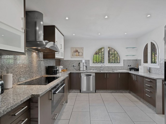 Villa avec 6 Chambres  à Hacienda Las Chapas