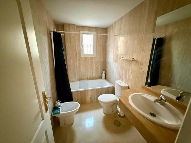 2 Slaapkamer Appartement in Elviria