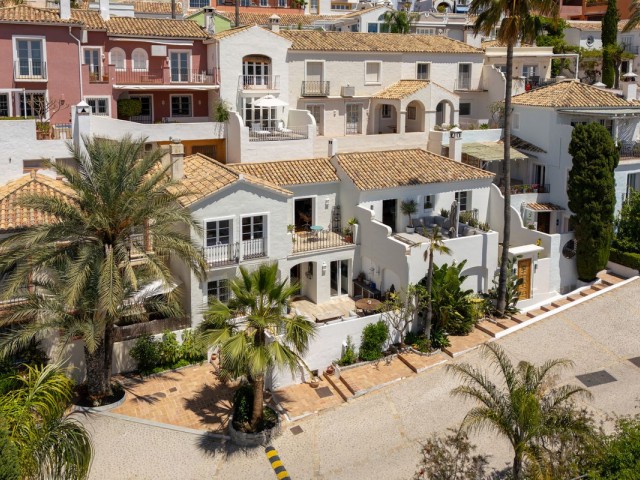 Maison mitoyenne, La Heredia, R5387038