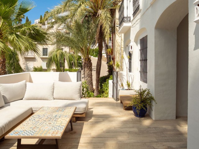 Maison mitoyenne, La Heredia, R5387038
