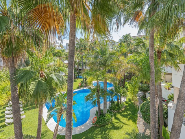 Appartement, Aloha, R5395705