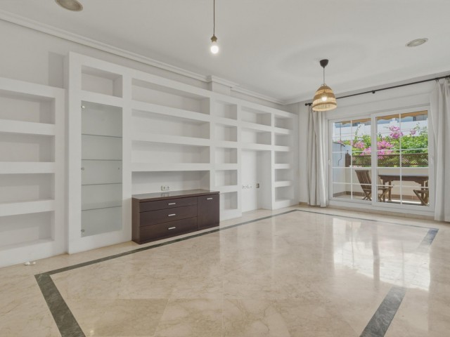 Apartment, The Golden Mile, R5396875