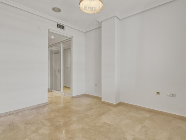 2 Bedrooms Apartment in The Golden Mile