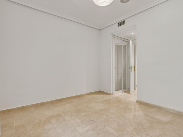 2 Bedrooms Apartment in The Golden Mile