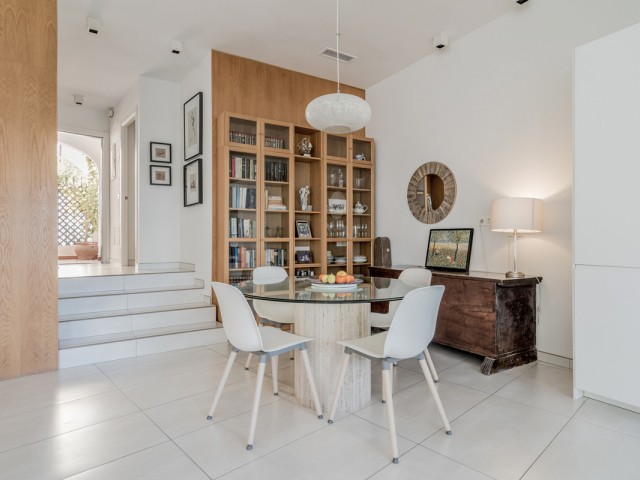 Penthouse avec 2 Chambres  à Puerto de Cabopino