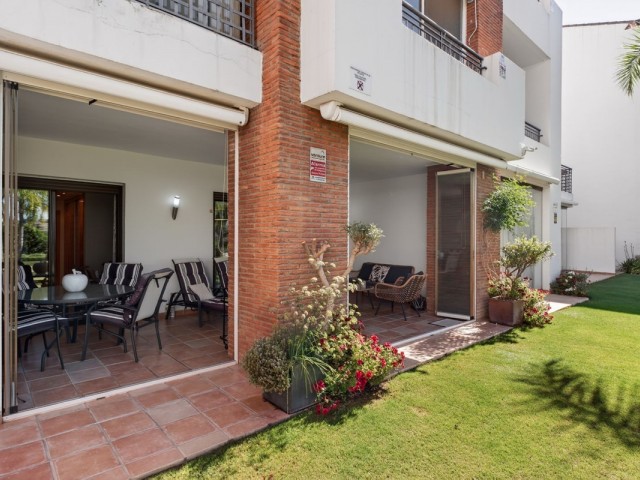 2 Schlafzimmer Apartment in Estepona