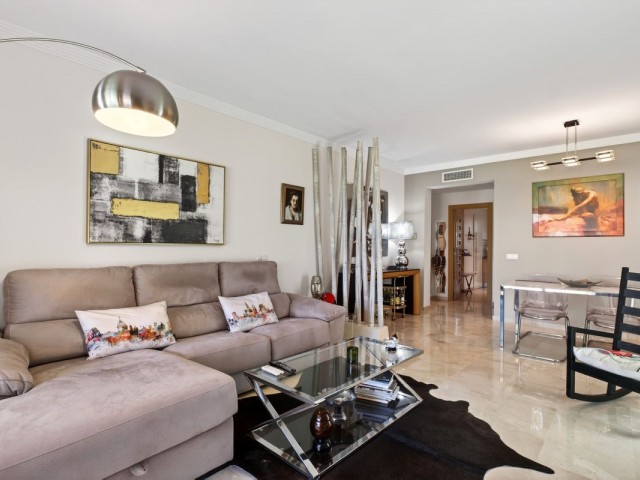 2 Schlafzimmer Apartment in Estepona