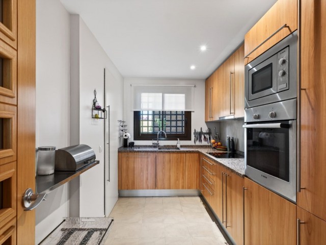 2 Schlafzimmer Apartment in Estepona
