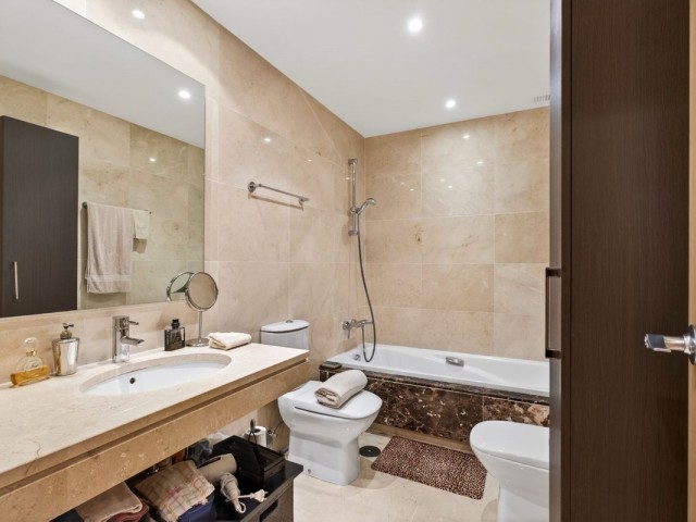 2 Schlafzimmer Apartment in Estepona