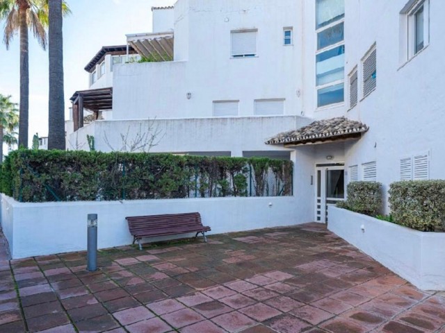 Huoneisto, Bahía de Marbella, R5402458