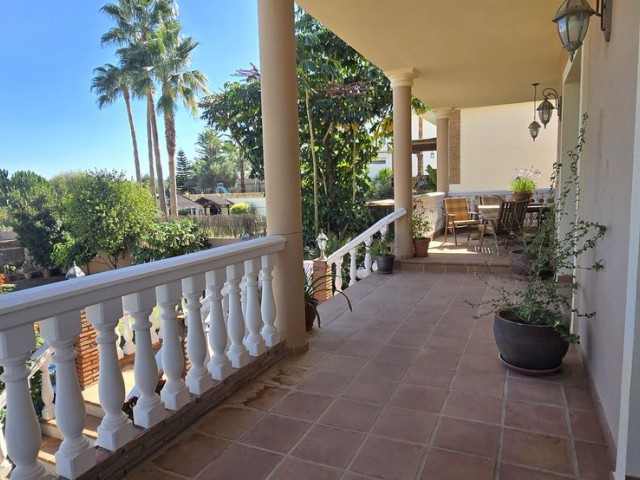 4 Schlafzimmer Villa in Sierrezuela