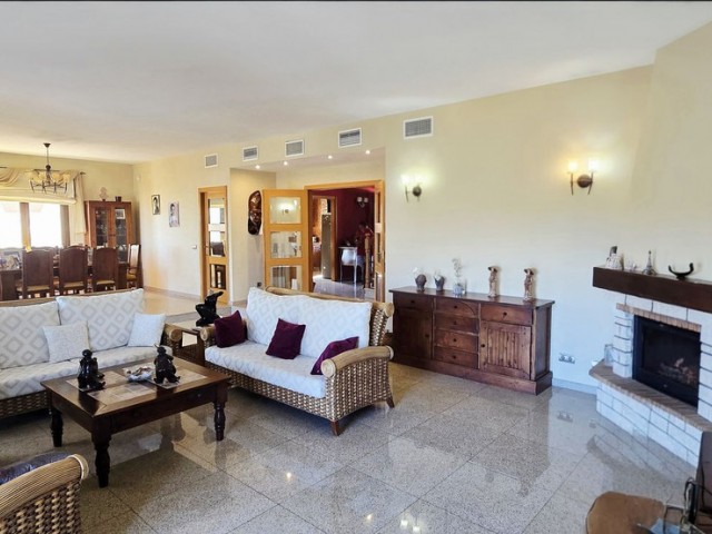 4 Schlafzimmer Villa in Sierrezuela