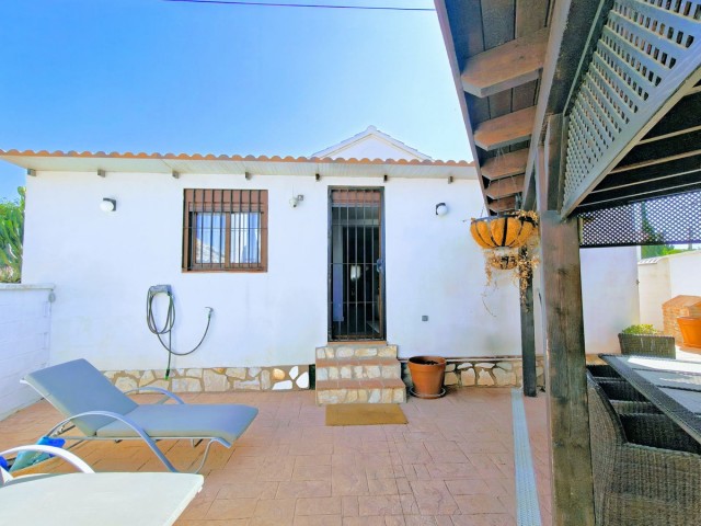 Huvila, El Faro, R5407228
