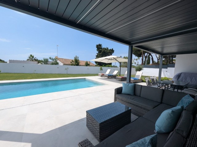 Villa avec 3 Chambres  à Artola