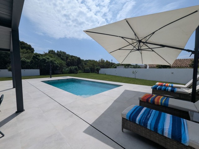 Villa avec 3 Chambres  à Artola
