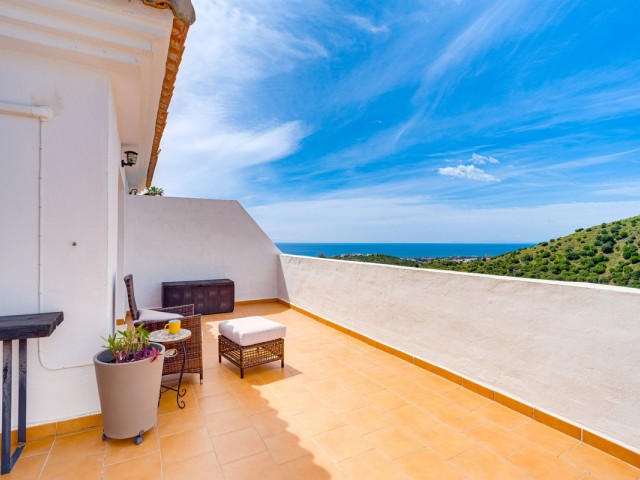 Penthouse in Calahonda