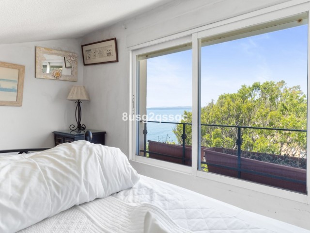 3 Bedrooms Apartment in Estepona