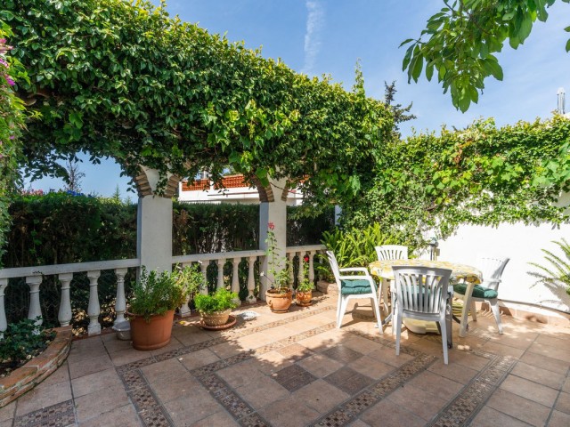 2 Makuuhuoneen Rivitalo Costabella