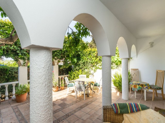 2 Makuuhuoneen Rivitalo Costabella