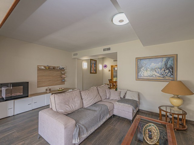 Villa con 3 Dormitorios  en Alhaurín de la Torre