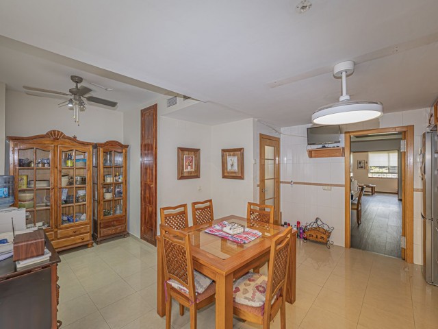 Villa con 3 Dormitorios  en Alhaurín de la Torre