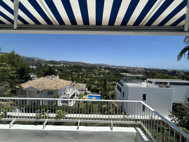 Kattohuoneisto, Marbella, R5411677